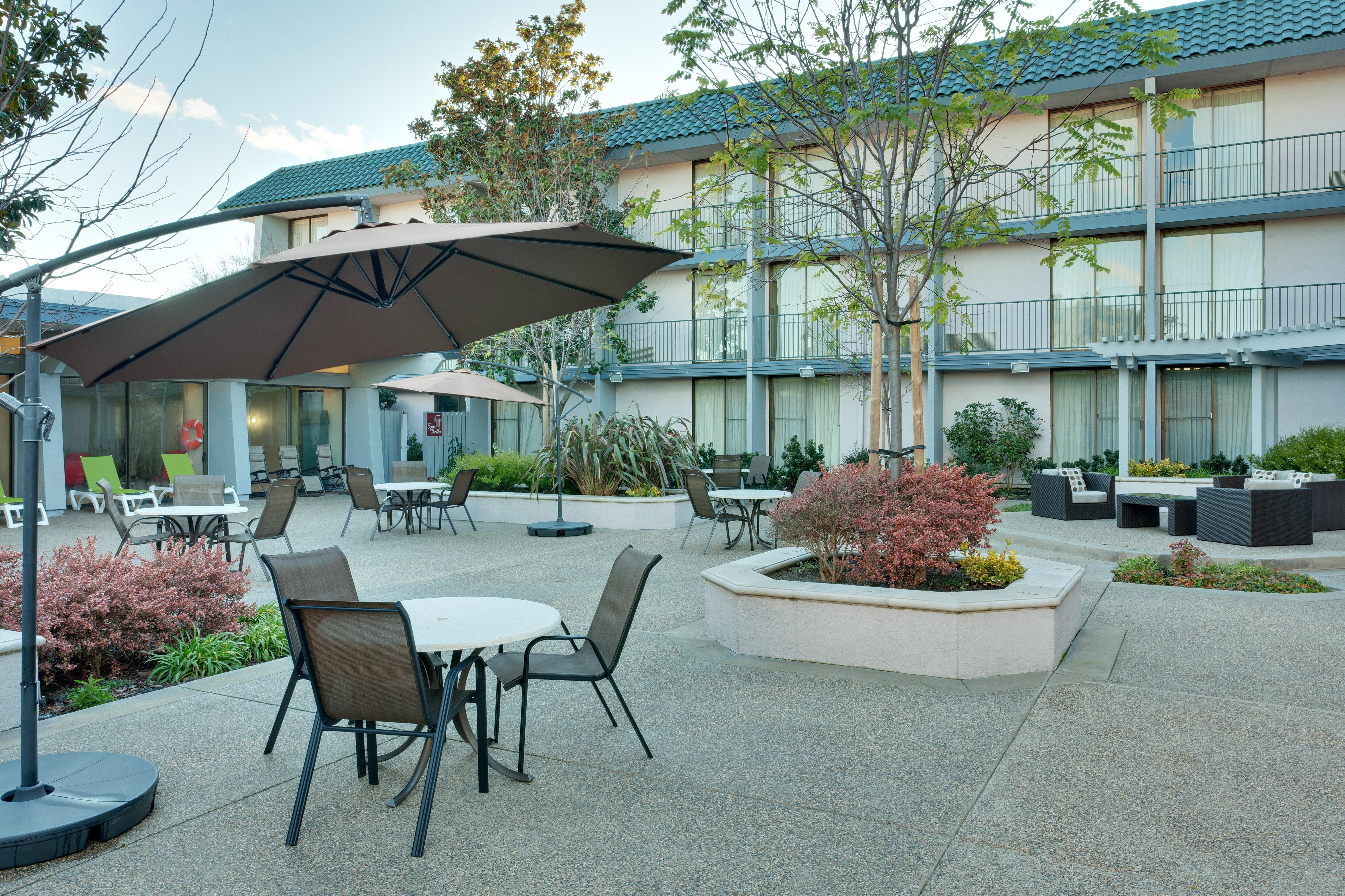 Holiday Inn Dublin - Pleasanton By Ihg Exterior foto